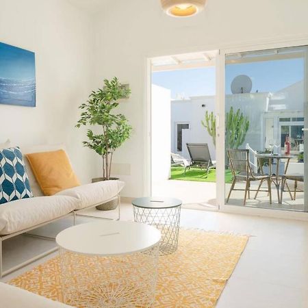Luxurious Bungalow A2 In A Quiet Complex With Pool 100M From The Sea Charco del Palo Exteriér fotografie